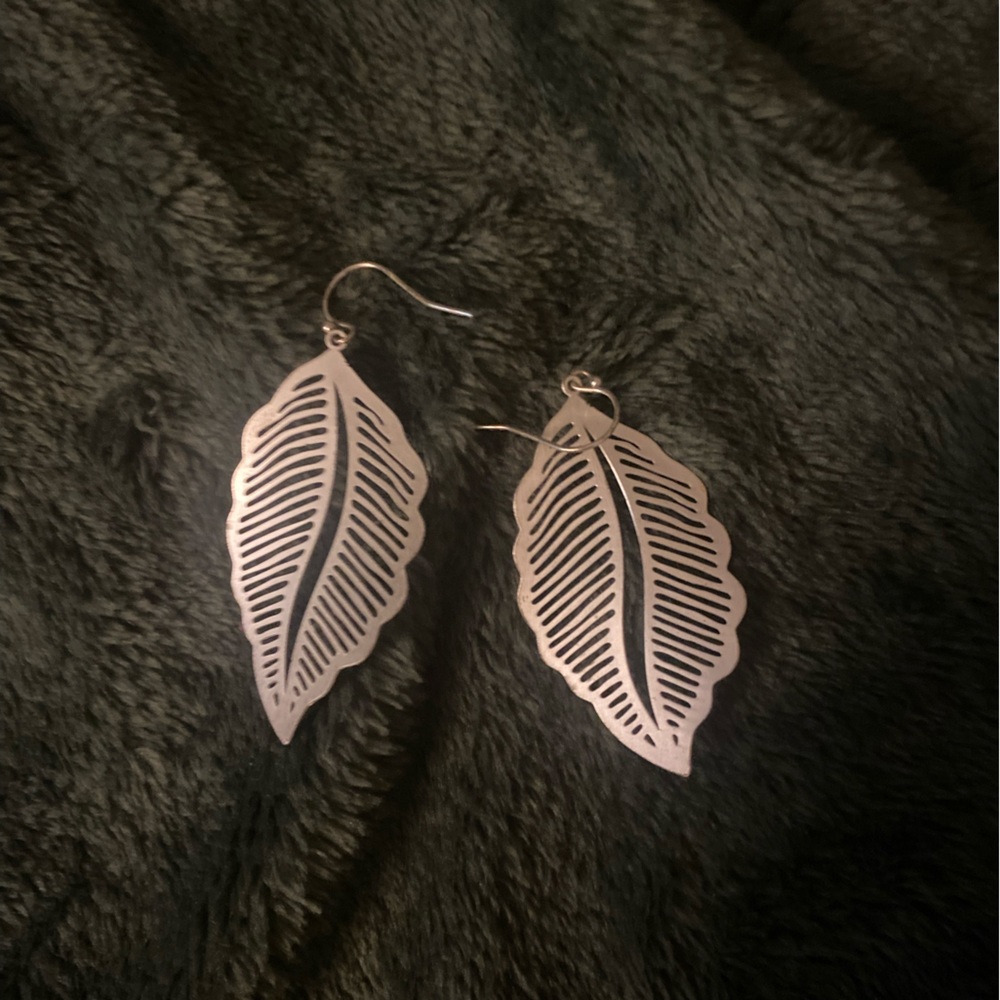 Silver Leaf Dangle Earrings